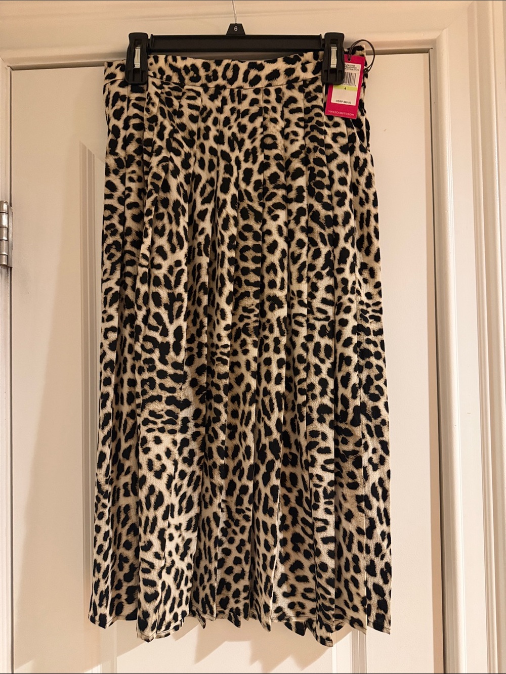 Vince Camuto Leopard Print Pleated Midi Skirt - Black & Cream